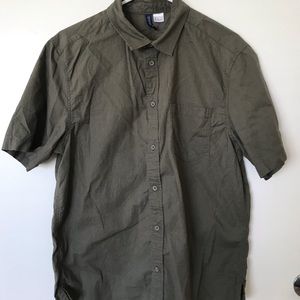 H&M Men’s dress shirt button up size M